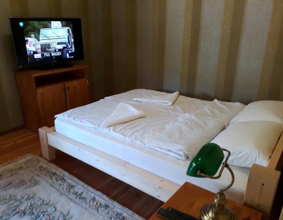 乌日霍罗德 Rancho 555旅馆 外观 照片